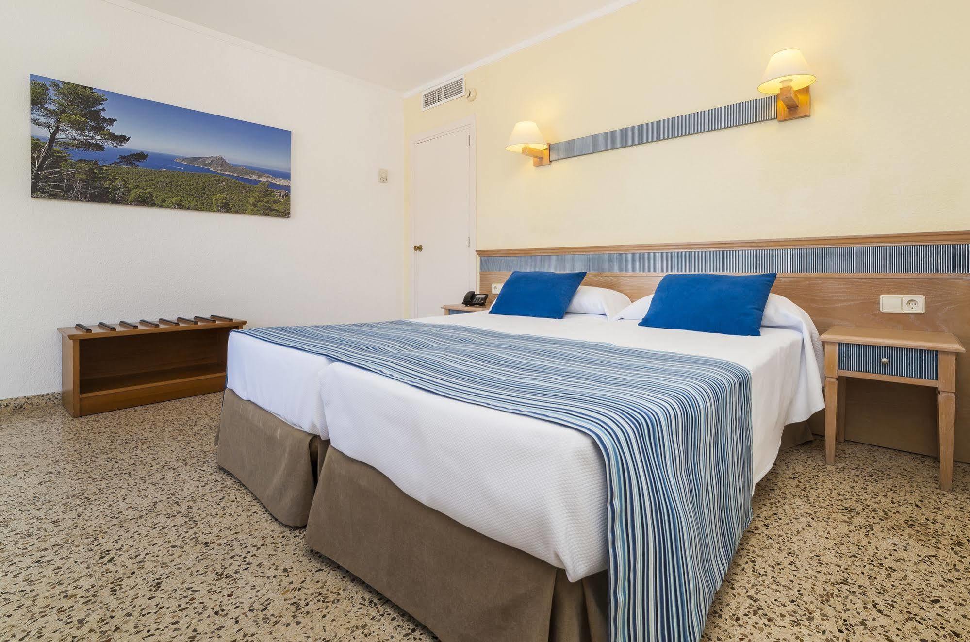 Globales Simar Hotel Cala San Vicente  Ngoại thất bức ảnh